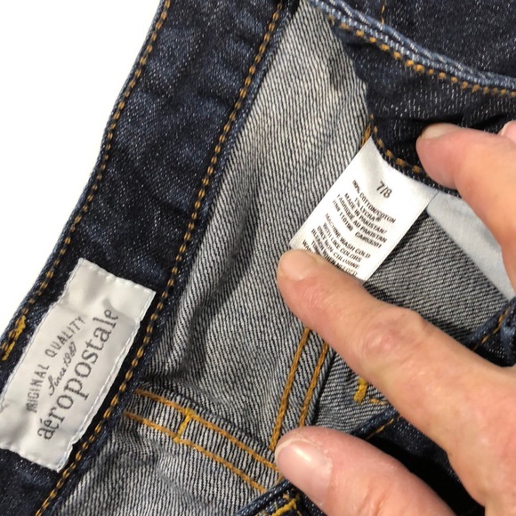 Aeropostale Low Rise Stretch Jean Shorts - Picture 5 of 8